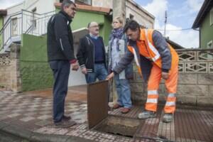 El Ayuntamiento de Camargo realiza trabajos para acabar con las inundaciones en un tramo de la carretera CA-240 en Revilla