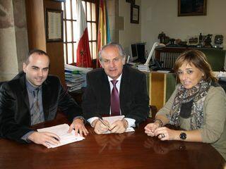 De Izquierda a derecha, Henry Laiño, Angel Duque y Blanca Estrada