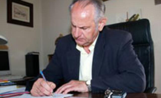 Ángel Duque, Alcalde de Camargo